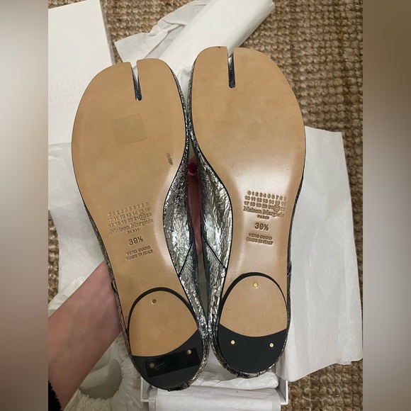 Brand New Maison Martin Margiela Metallic Silver Flats - Picture 3 of 4